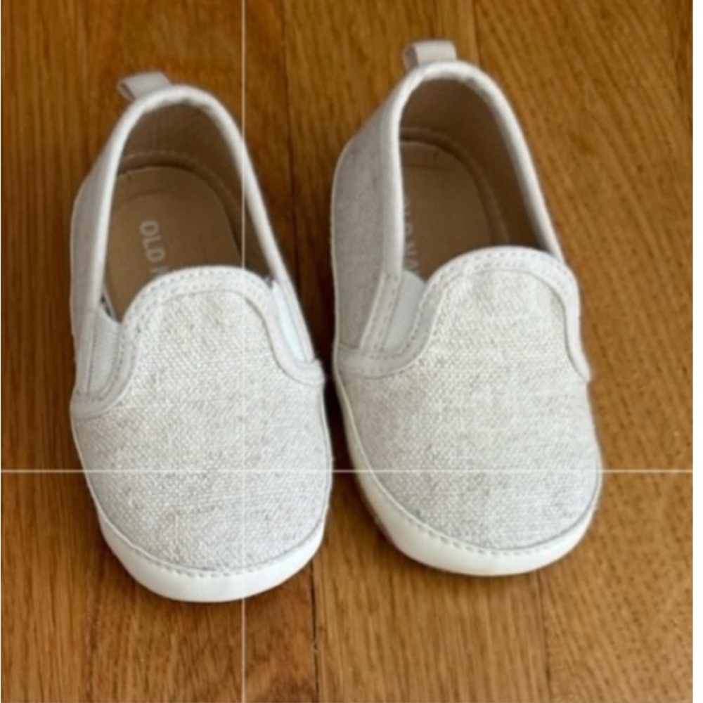 Neutral Baby Shoe 18-24 months baby boy